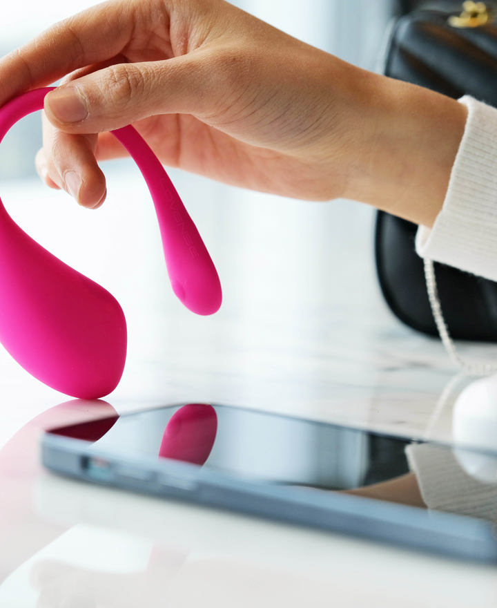 The powerful egg vibrator Lush 3 by Lovense - Product image